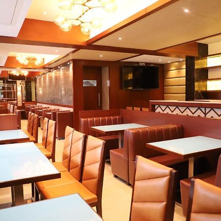 Shikin Hotels Нави Мумбай Екстериор снимка