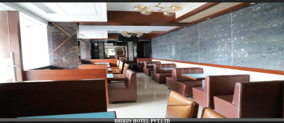 Shikin Hotels Нави Мумбай Екстериор снимка