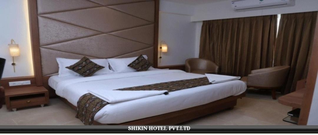 Shikin Hotels Нави Мумбай Екстериор снимка