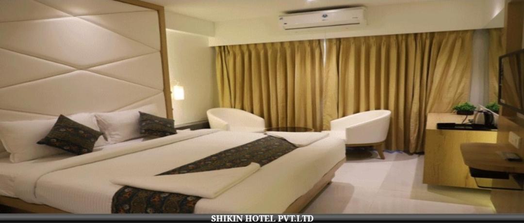 Shikin Hotels Нави Мумбай Екстериор снимка